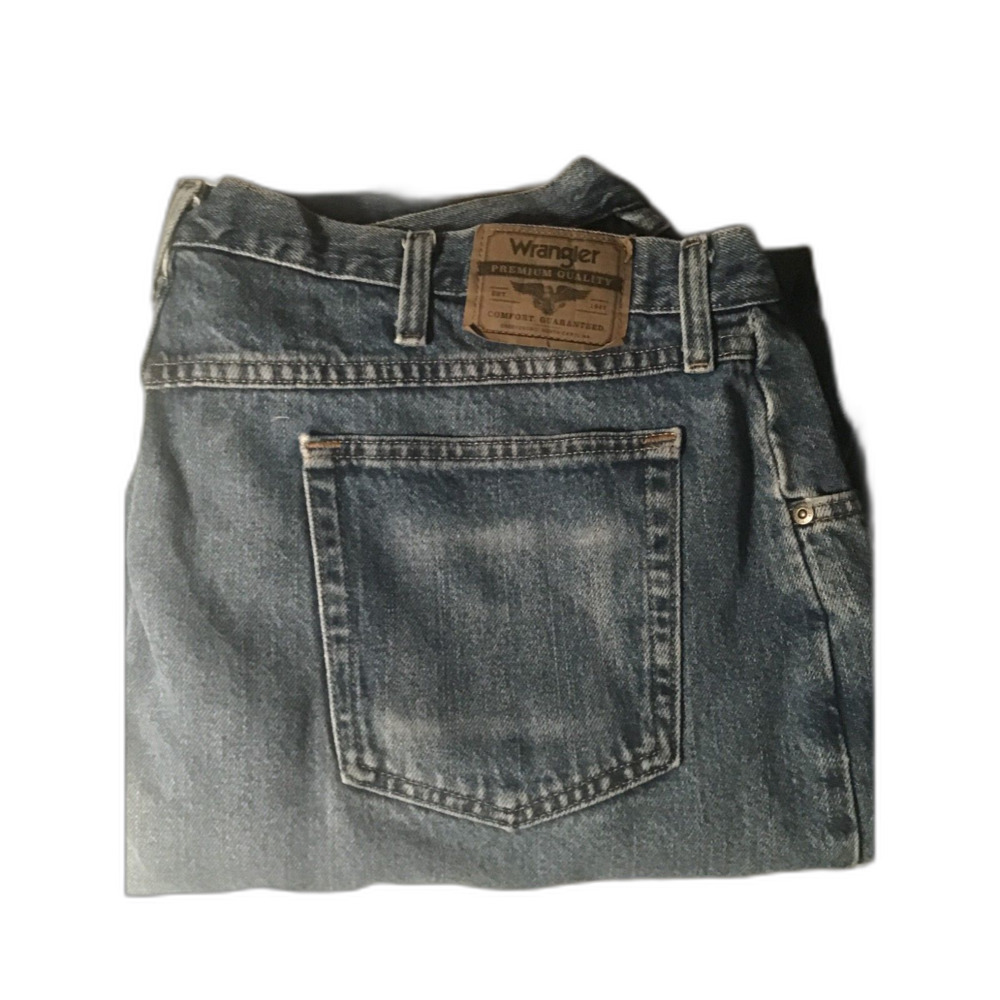 Wrangler Premium Quality Comfort Guaranteed Men's Blue Jeans Size 42x32